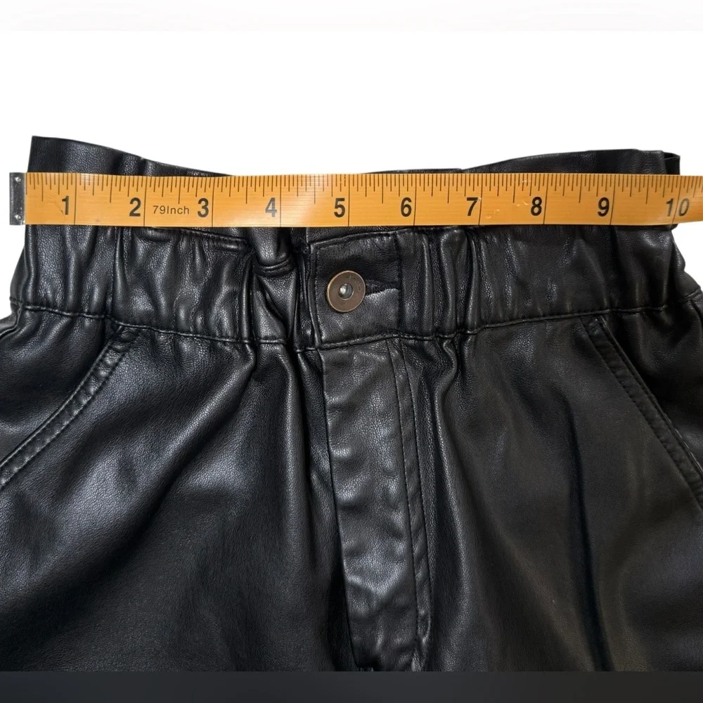 Zara Black Faux Leather Paperbag High Rise Size 0 XS